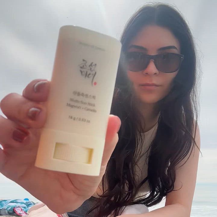 Best Travel-Friendly Sunscreen Stick with SPF 50+ - Perfect for Daily Use